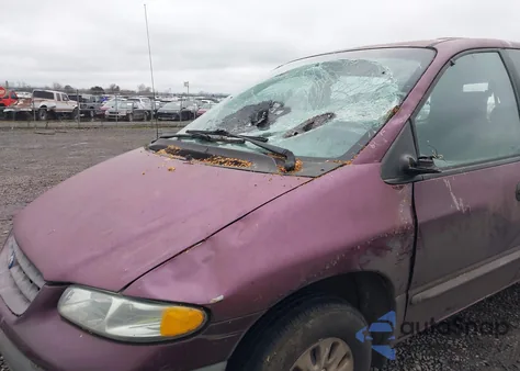 1999 Plymouth Voyager z USA, uszkodzony, nr VIN 2P4FP25B2XR114458